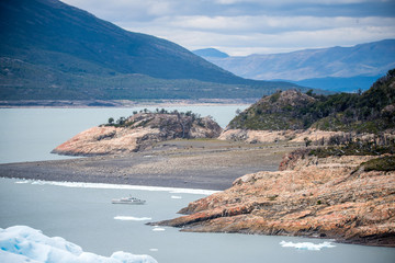 周五下班回家有饭吃的朋友圈说说汇总四十句