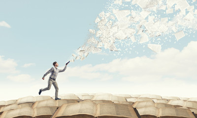 变速器故障灯亮了怎么处理