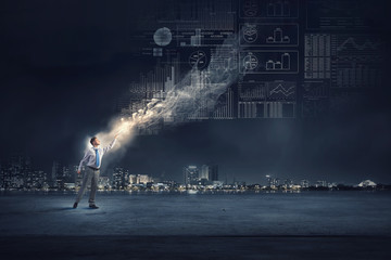 比亚迪之一事业部是做什么的